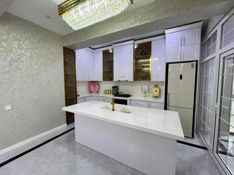 4 otaqlı mənzil, 176 m², İnşaatçılar: 320 000 ₼ 5