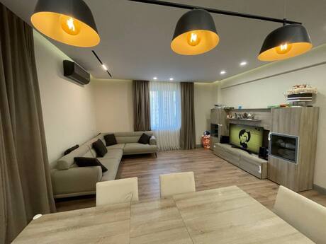 Elan №6078957 - Bakı, Elmlər Akademiyası m., 4 otaqlı, 182 m², 7/16 mərtəbə
