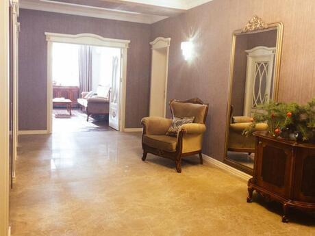 5-room apartment, 211 m², Şah İsmayıl Xətai: 615 000 ₼ 2