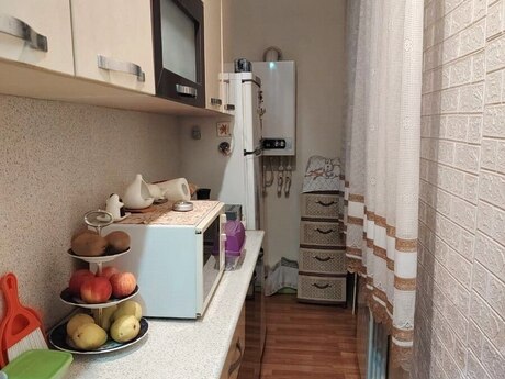 1 otaqlı köhnə tikili - Nəriman Nərimanov m. - 42 m²
