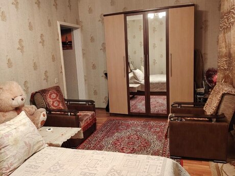 1 otaqlı köhnə tikili - Nəriman Nərimanov m. - 42 m²
