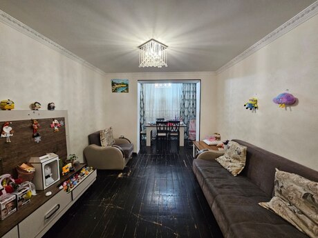 Elan №6079061 - Bakı, Elmlər Akademiyası m., 3 otaqlı, 60 m², 5/5 mərtəbə