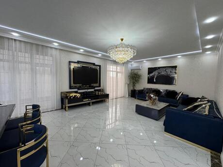 6 otaqlı həyət evi/bağ evi - Mərdəkan q. - 300 m²