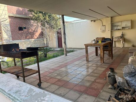 3 otaqlı həyət evi/bağ evi - Buzovna q. - 100 m²