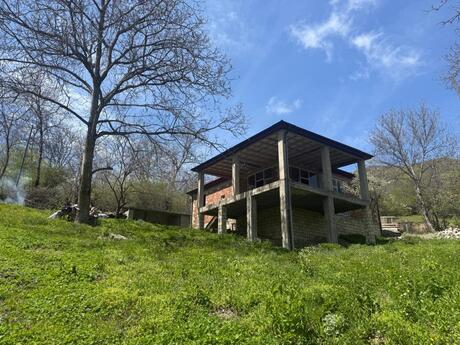 5 otaqlı həyət evi/bağ evi - Quba - 135 m²