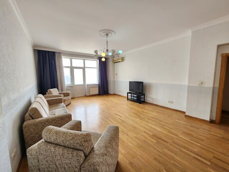 4 otaqlı yeni tikili - Elmlər Akademiyası m. - 186 m²
