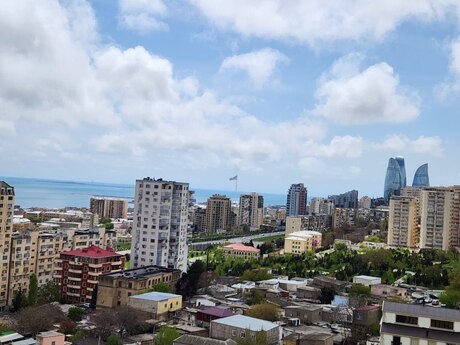 4 otaqlı yeni tikili - Elmlər Akademiyası m. - 186 m²