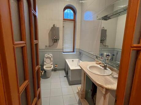 10 otaqlı həyət evi/bağ evi - Gənclik m. - 800 m²
