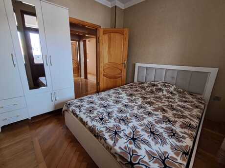 3 otaqlı köhnə tikili - Qara Qarayev m. - 70 m²