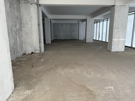 Obyekt - 28 May m. - 3926 m²