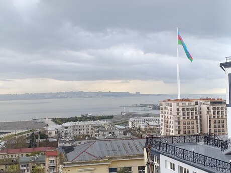 4 otaqlı həyət evi/bağ evi - Bayıl q. - 100 m²