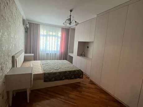 Elan №6079293 - Bakı, Neftçilər m., 3 otaqlı, 70 m², 2/5 mərtəbə