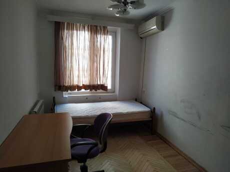 3 otaqlı köhnə tikili - Nizami m. - 65 m²