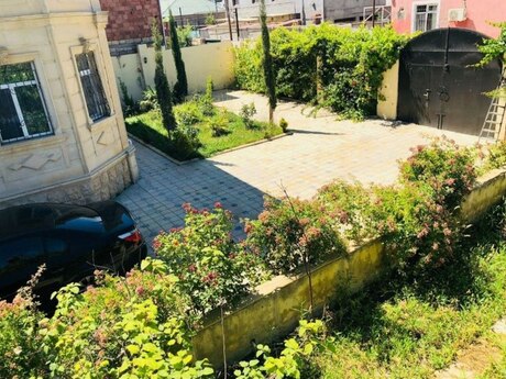 5 otaqlı həyət evi/bağ evi - Binəqədi r. - 300 m²