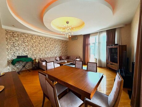4 otaqlı yeni tikili - Nizami m. - 175 m²