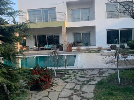6 otaqlı həyət evi/bağ evi - Mərdəkan q. - 750 m²