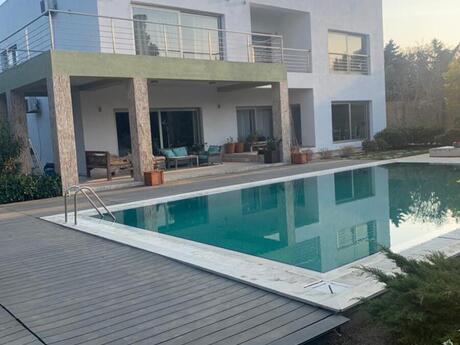6 otaqlı həyət evi/bağ evi - Mərdəkan q. - 750 m²
