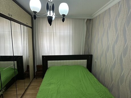 4 otaqlı köhnə tikili - Lökbatan q. - 85 m²