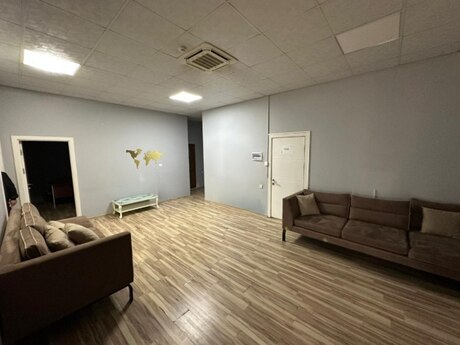 4-комн. офис - м. Нариман Нариманов - 200 м²