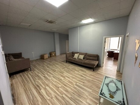 4-комн. офис - м. Нариман Нариманов - 200 м²