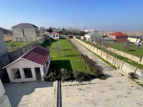 5 otaqlı həyət evi/bağ evi - Novxanı q. - 455 m²