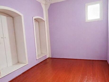 6 otaqlı həyət evi/bağ evi - Əmircan q. - 114 m²