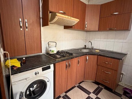2 otaqlı köhnə tikili - Memar Əcəmi m. - 50 m²