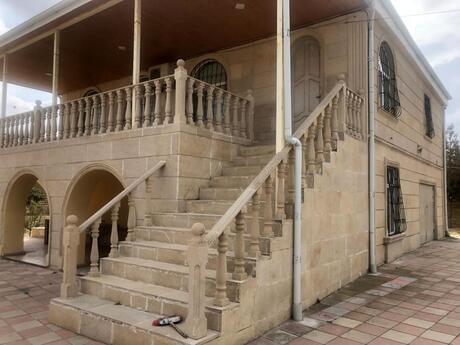 5 otaqlı həyət evi/bağ evi - Novxanı q. - 160 m²