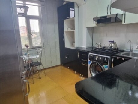 3 otaqlı köhnə tikili - Nəsimi m. - 74 m²