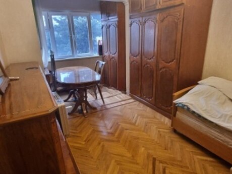 3 otaqlı köhnə tikili - Nəsimi m. - 74 m²