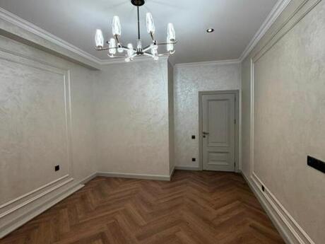 3-комн. новостройка - м. 20 января - 77 м²