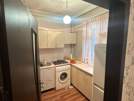 2 otaqlı köhnə tikili - Memar Əcəmi m. - 50 m²