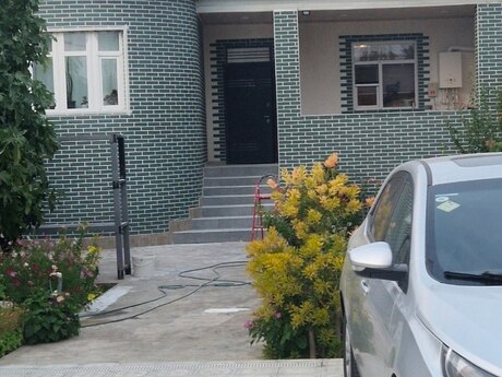 4 otaqlı həyət evi/bağ evi - Buzovna q. - 135 m²