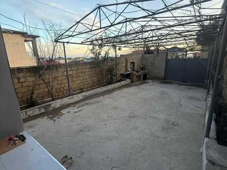 4 otaqlı həyət evi/bağ evi - Badamdar q. - 200 m²