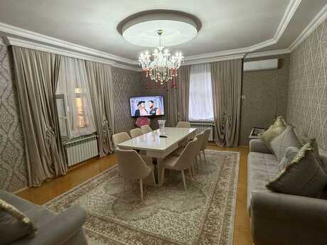 4 otaqlı həyət evi/bağ evi - Badamdar q. - 200 m²