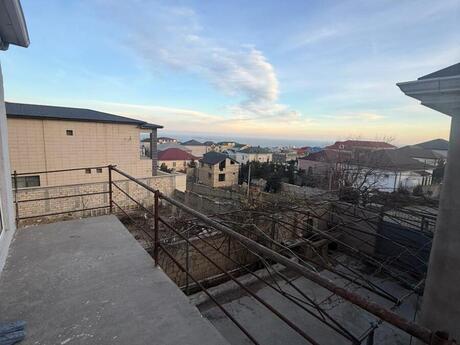 4 otaqlı həyət evi/bağ evi - Badamdar q. - 200 m²