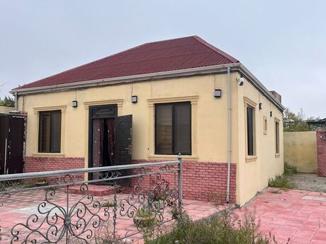 3 otaqlı həyət evi/bağ evi - Novxanı q. - 100 m²