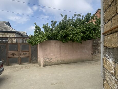 3 otaqlı həyət evi/bağ evi - Xocəsən m. - 100 m²