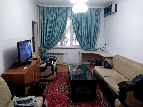 2 otaqlı köhnə tikili - Memar Əcəmi m. - 49 m²