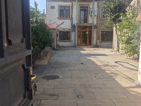 5 otaqlı həyət evi/bağ evi - Qara Qarayev m. - 280 m²