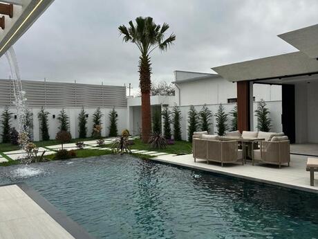 5 otaqlı həyət evi/bağ evi - Mərdəkan q. - 220 m²