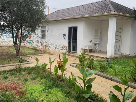 4 otaqlı həyət evi/bağ evi - Fatmayı q. - 210 m²