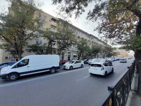 3 otaqlı köhnə tikili - Nəsimi r. - 95 m²