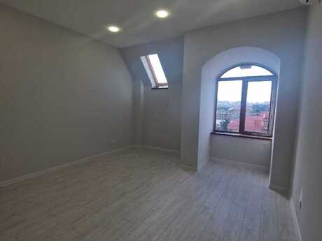 4-комн. офис - м. Нариман Нариманов - 140 м²
