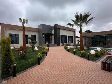 5 otaqlı həyət evi/bağ evi - Mərdəkan q. - 280 m²