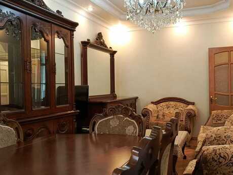 3 otaqlı köhnə tikili - Nəriman Nərimanov m. - 75 m²