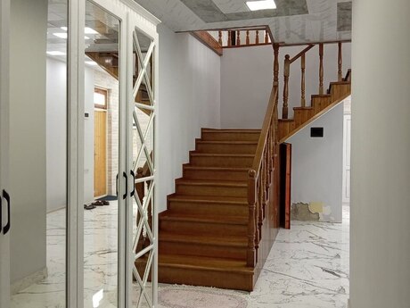 6 otaqlı həyət evi/bağ evi - Badamdar q. - 220 m²