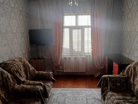 3 otaqlı köhnə tikili - Yeni Yasamal q. - 70 m²