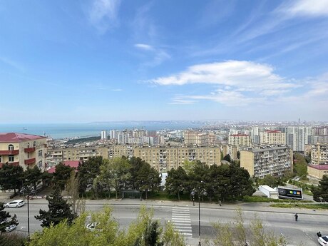 2 otaqlı köhnə tikili - Köhnə Günəşli q. - 60 m²