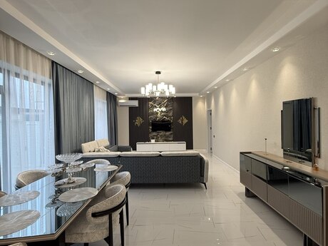 4 otaqlı həyət evi/bağ evi - Mərdəkan q. - 170 m²